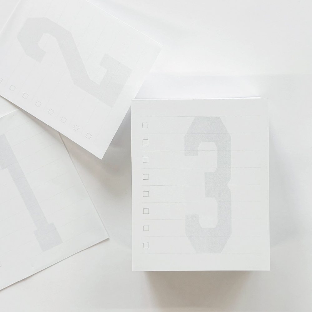 うしろを振り返らないひとの日めくりカレンダーメモ（6カ月）